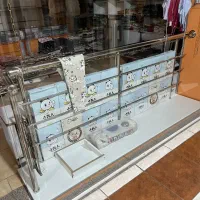 ویترین مغازه