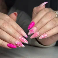 تخفیف باورنکردنی خدمات حرفه ای ناخن(4سال سابقه)