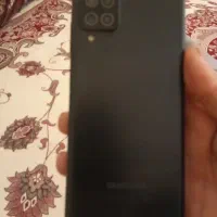 یک عددگوشی سامسونگa12بهترین کبفیت یک سال گرفتمکاه