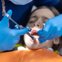 خدمات دندانپزشکی