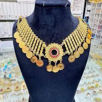 کرایه بدلیجات مدل هدبند نگین دار محلی یا سر بند|بدلیجات|شیراز, شاهچراغ|دیوار