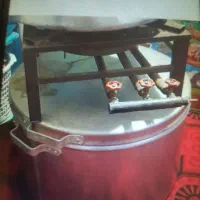 دیگ و اجاق گاز