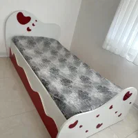 تخت وآینه دراور  نوجوان بهمراه صندلی آرایش