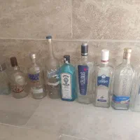 بطری شیشه ای خالی