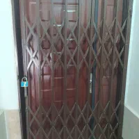 درب ورودی در حد نو همراه چارچوب و اکاردومئ