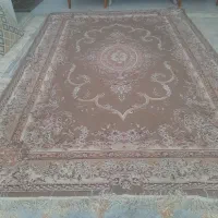 قالی زمینه کرم سه تا ۶متری یک ۱۲ متری