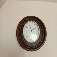 ساعت دیواری در حد نو