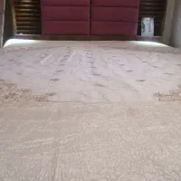 تخت کاملا سالم و بدون یه خش