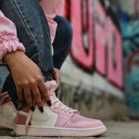 کتونی نایک جردن ۱ صورتی ظریف زیبا خوش استایل