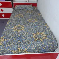 تخت یک نفره با کمد لباسی و بوفه اسباب بازی|تخت و سرویس خواب|بندر دیر, |دیوار