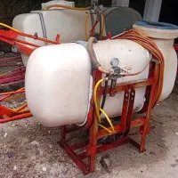 تریلی ۱۰تنی با سمپاش طوس فدک .تانکر