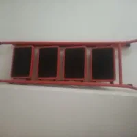 فروش یک عدد نردبان فلزی چهار طبقه