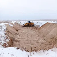 خدمات لودرکمپرسی گودبرداری حفر استخرکشاورزی