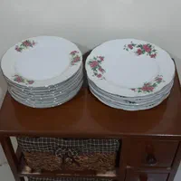 چینی قدیمی گل سرخی کریستال|ظروف سرو و پذیرایی|تهران, تهرانپارس شرقی|دیوار