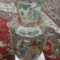 گلدان چینی نقش دار