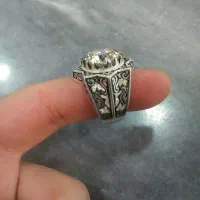 انگشتر موزنایت