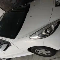 ۲۰۷ سقف شیشه ای
