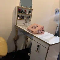 میز و صندلی ناخنکاری