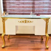 میز ، جای رژ لاک ، دستگاه سوهان برقی و یو وی ،لاک