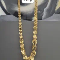 گلوبند تمیز و زیبا  ۱۰۰ تومان بالای تابلو