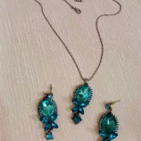 ست گردنبند و گوشواره زنانه