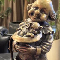 مجسمه برنزی