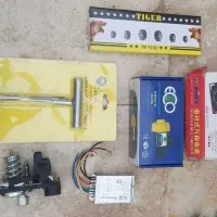 تعدادی ابزار و پنچرگیر