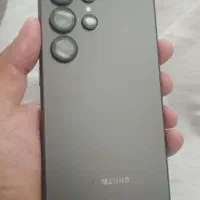 گوشی الترا s24 در حد خشک