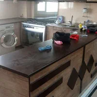 نصب برچسب کابینت و کمد وسرویس بهداشتی و یخچال