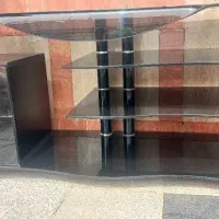 زیر تلویزیونی شیشه ای