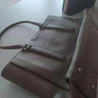 دو عدد کیف زنانه یکی چرم و یکی مجلسی نو