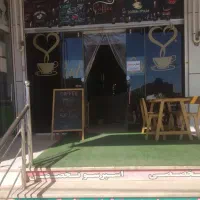 استخدام نیروی کار در کافه