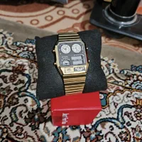 چند قلم وسایل شخصی|ساعت|نقده, |دیوار