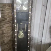 ساعت عتیقه ایستاده