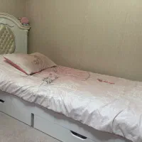 تخت و‌خوشخواب وروتختی  ومیزتحریروصندلی چرخدار|تخت و سرویس خواب|شیراز, آبیاری|دیوار