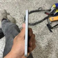 اپل iPhone 16 با حافظهٔ ۱۲۸ گیگابایت