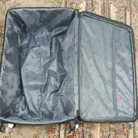 چمدان برزنتی|کیف، کفش، کمربند|ری, سرتخت|دیوار