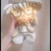 یک عدد تابلو و ۲ عدد عروسک سفالی