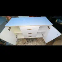 کمد میز ارایش همراه اینه و دو عدد کمد دو کشو