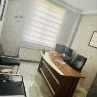 کارشناس فروش خانم