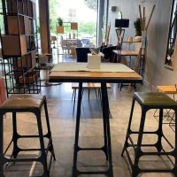 20متر-مغازه-بر-بازار-مبل-دلاوران