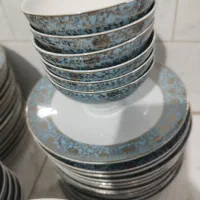 چینی پردیس 18نفره همراه با 5تا دیس توافقی|ظروف سرو و پذیرایی|جوانرود, |دیوار