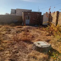 زمین چهاردیواری