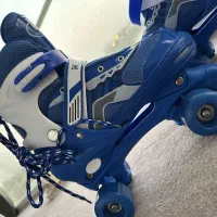 کفش اسکیت‌ چهار چرخ