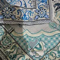 چند سجاده نو و یک چادر نو