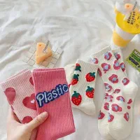 جوراب ساقبلند فانتزی توتفرنگی