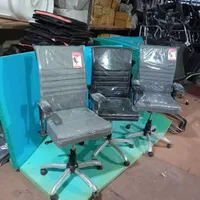 صندلی کامپیوتر کارمندی اداری گردان|دفتر کار|قم, نیروگاه|دیوار