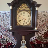 ساعت دیواری چوبی