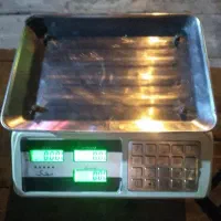 ترازو دیجیتالی محک
