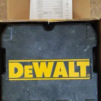 تراز لیزری دیوالت اصلی